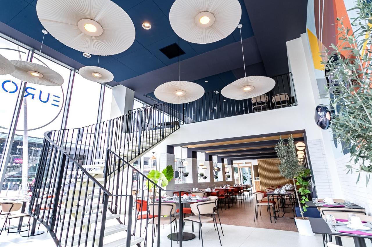 Hilton Lille Hotel Exterior photo