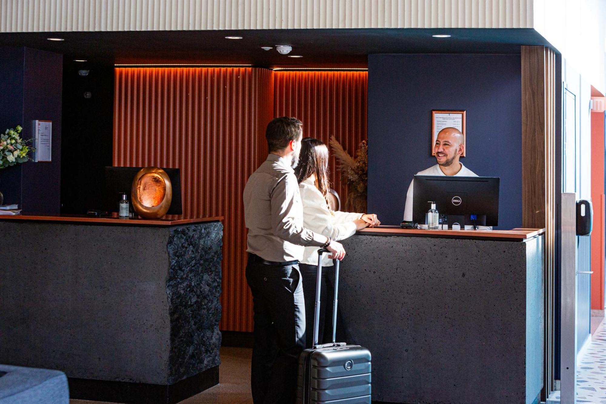 Hilton Lille Hotel Exterior photo
