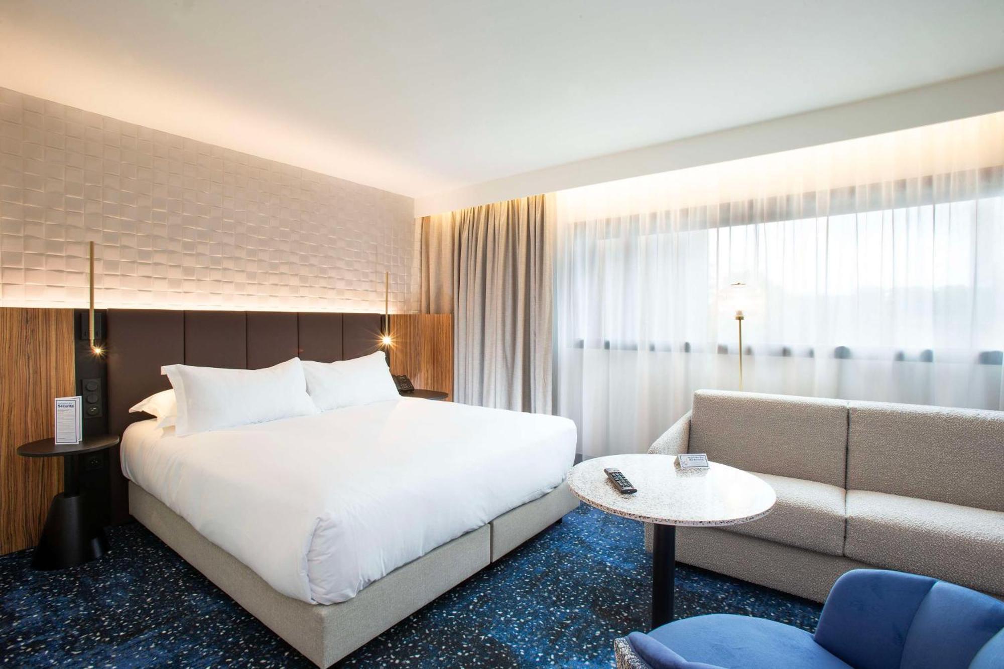 Hilton Lille Hotel Exterior photo