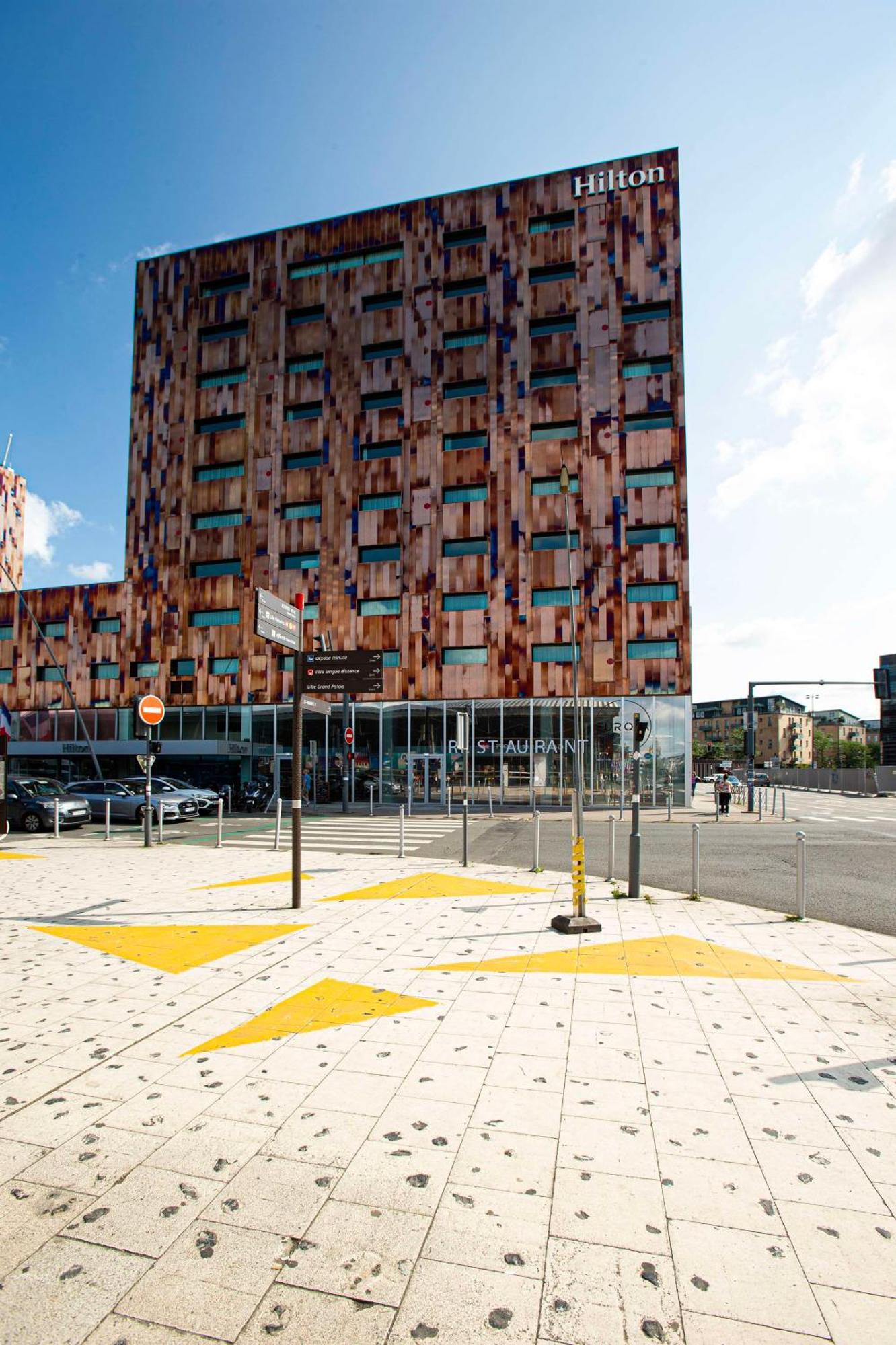 Hilton Lille Hotel Exterior photo